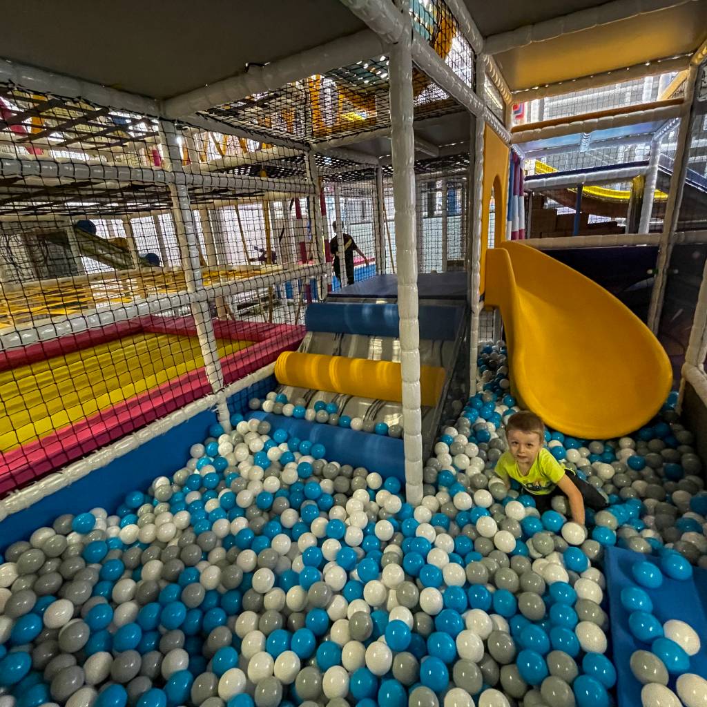 bounce park for toddlers